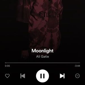 Meet your Posher, Kaitlynn